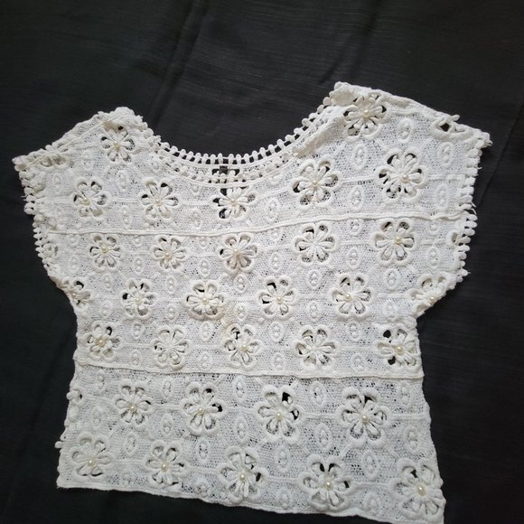 Off White Pearlized Lace Crop Top - Picture 1 of 1